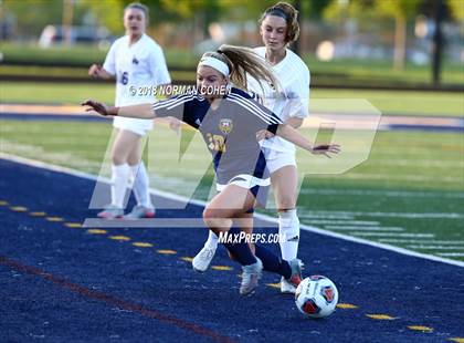 Thumbnail 3 in Loyola Academy vs. Glenbrook South (IHSA 3A Sectional Semifinal) photogallery.