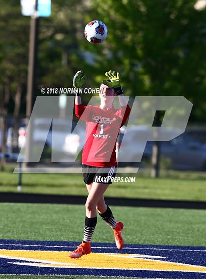 Thumbnail 3 in Loyola Academy vs. Glenbrook South (IHSA 3A Sectional Semifinal) photogallery.