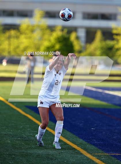 Thumbnail 3 in Loyola Academy vs. Glenbrook South (IHSA 3A Sectional Semifinal) photogallery.
