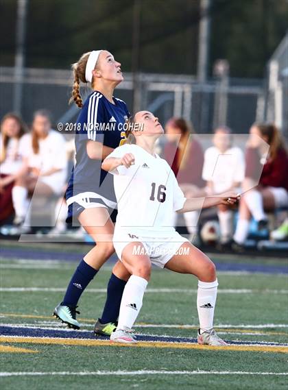 Thumbnail 2 in Loyola Academy vs. Glenbrook South (IHSA 3A Sectional Semifinal) photogallery.