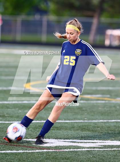 Thumbnail 1 in Loyola Academy vs. Glenbrook South (IHSA 3A Sectional Semifinal) photogallery.