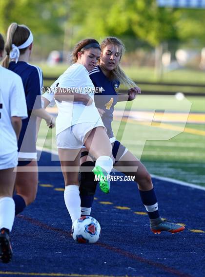 Thumbnail 3 in Loyola Academy vs. Glenbrook South (IHSA 3A Sectional Semifinal) photogallery.