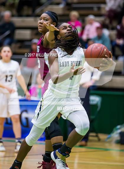 Thumbnail 3 in Baldwin vs. Ossining (NYSPHSAA Class AA Final) photogallery.