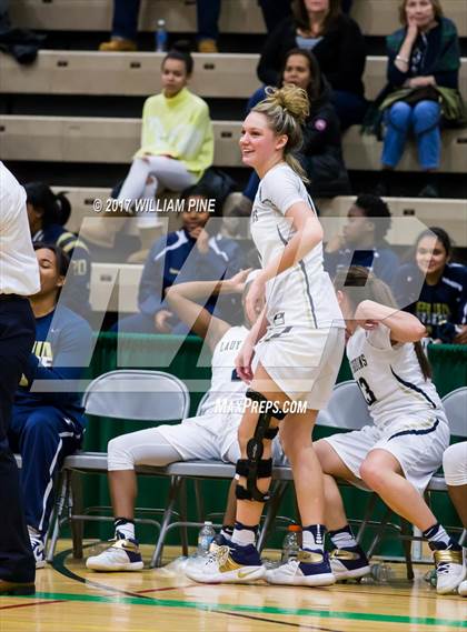 Thumbnail 2 in Baldwin vs. Ossining (NYSPHSAA Class AA Final) photogallery.