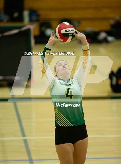 Thumbnail 1 in FR: Camarillo @ Moorpark photogallery.