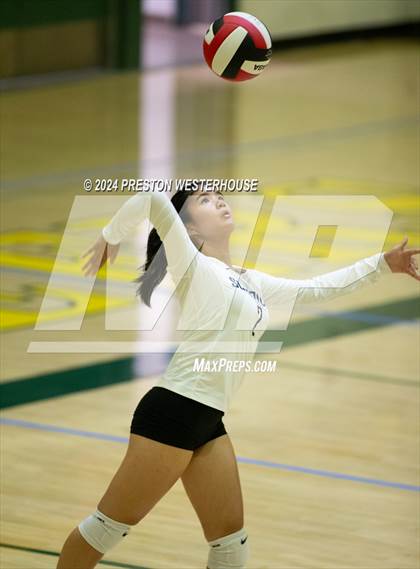 Thumbnail 2 in FR: Camarillo @ Moorpark photogallery.
