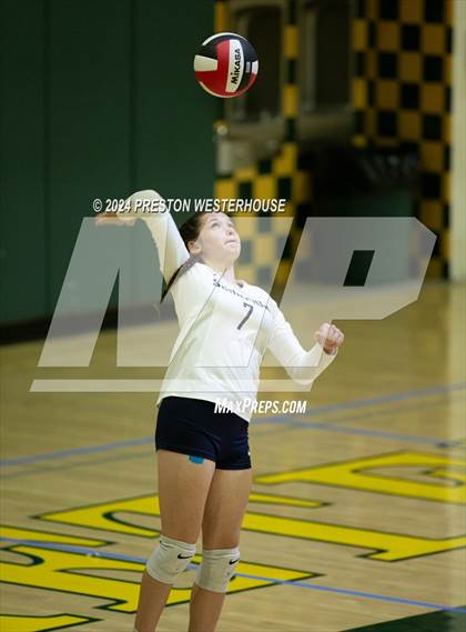 Thumbnail 1 in FR: Camarillo @ Moorpark photogallery.