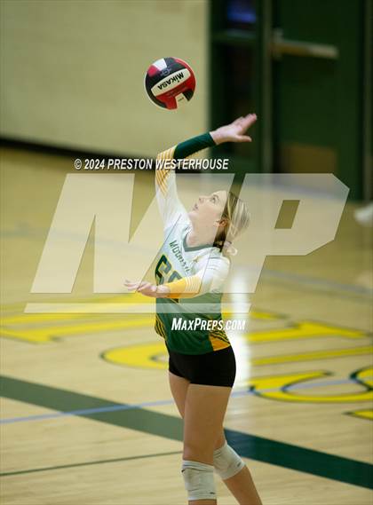 Thumbnail 2 in Camarillo @ Moorpark photogallery.