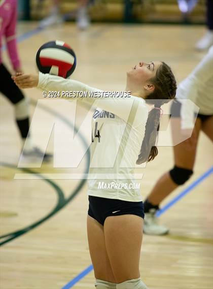 Thumbnail 1 in FR: Camarillo @ Moorpark photogallery.