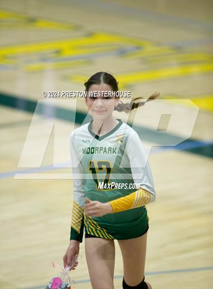 Thumbnail 3 in Camarillo @ Moorpark photogallery.