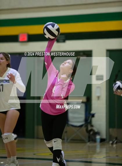 Thumbnail 3 in FR: Camarillo @ Moorpark photogallery.