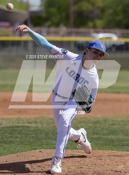 Thumbnail 1 in Rio Rico vs Snowflake photogallery.