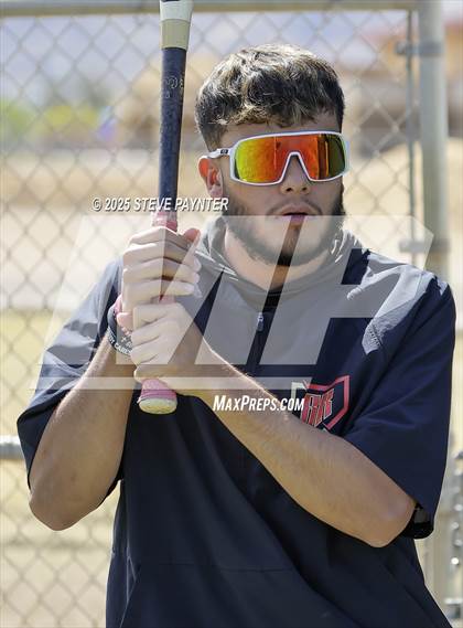 Thumbnail 1 in Rio Rico vs Snowflake photogallery.