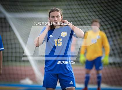 Thumbnail 2 in Chula Vista vs Grossmont (Grossmont Holiday Tournament) photogallery.