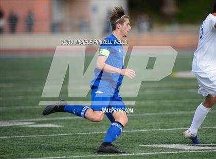 Thumbnail 3 in Chula Vista vs Grossmont (Grossmont Holiday Tournament) photogallery.