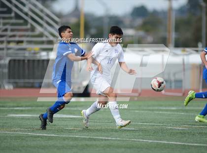 Thumbnail 3 in Chula Vista vs Grossmont (Grossmont Holiday Tournament) photogallery.