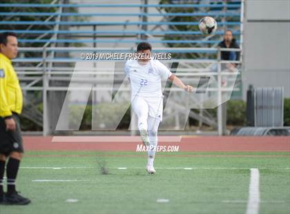 Thumbnail 3 in Chula Vista vs Grossmont (Grossmont Holiday Tournament) photogallery.