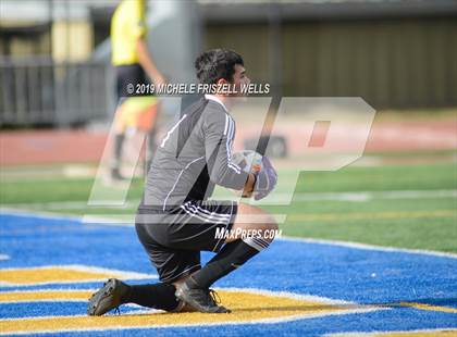 Thumbnail 2 in Chula Vista vs Grossmont (Grossmont Holiday Tournament) photogallery.