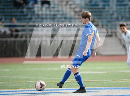 Thumbnail 2 in Chula Vista vs Grossmont (Grossmont Holiday Tournament) photogallery.