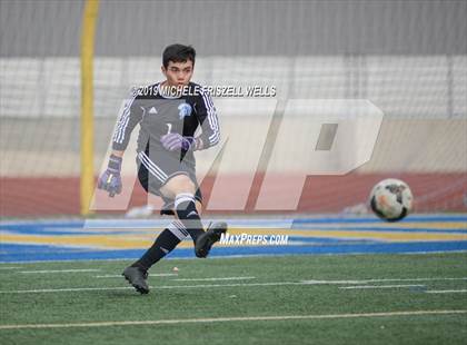 Thumbnail 2 in Chula Vista vs Grossmont (Grossmont Holiday Tournament) photogallery.