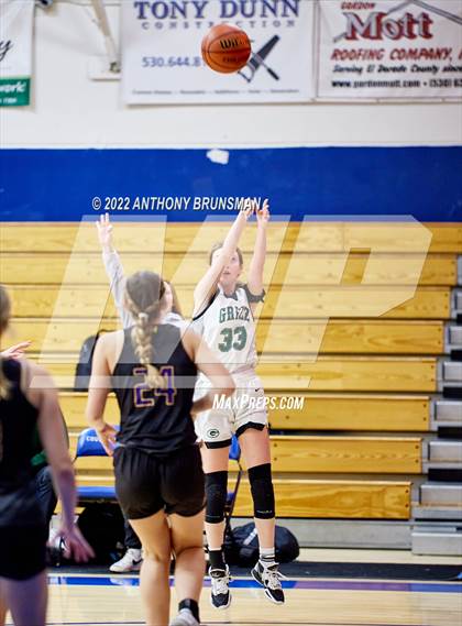 Thumbnail 2 in Bret Harte vs. Granite Bay (Jan Vitell Tournament) photogallery.