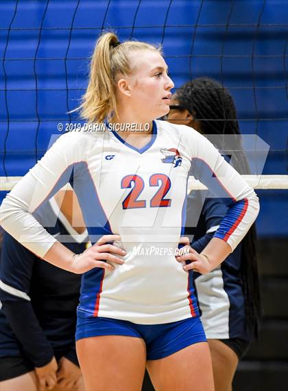 Thumbnail 3 in Moreno Valley vs McCall-Donnelly (NIKE Tournament of Champions) photogallery.