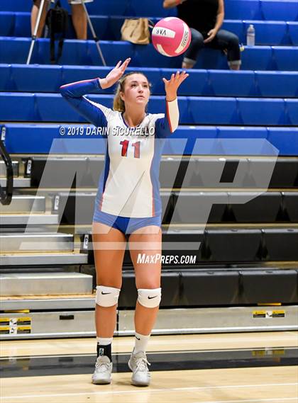 Thumbnail 1 in Moreno Valley vs McCall-Donnelly (NIKE Tournament of Champions) photogallery.