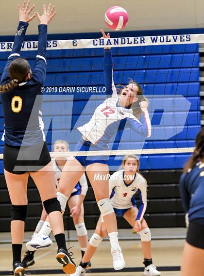 Thumbnail 2 in Moreno Valley vs McCall-Donnelly (NIKE Tournament of Champions) photogallery.