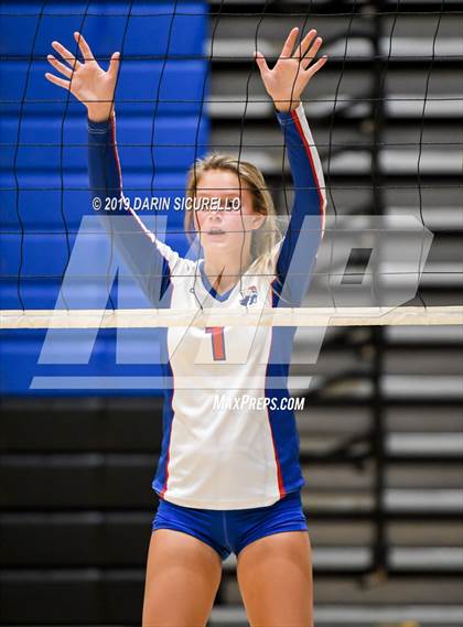 Thumbnail 3 in Moreno Valley vs McCall-Donnelly (NIKE Tournament of Champions) photogallery.