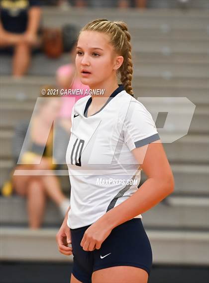 Thumbnail 2 in Cypress Ranch vs Klein Collins photogallery.