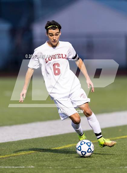 Thumbnail 1 in Lincoln-Sudbury vs. Lexington (MIAA Division 1 North Semifinal) photogallery.