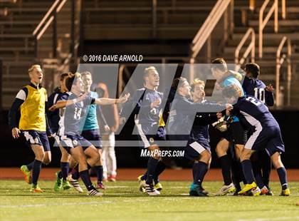 Thumbnail 2 in Lincoln-Sudbury vs. Lexington (MIAA Division 1 North Semifinal) photogallery.
