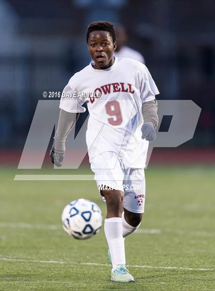 Thumbnail 3 in Lincoln-Sudbury vs. Lexington (MIAA Division 1 North Semifinal) photogallery.