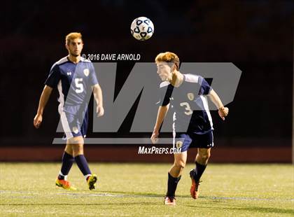 Thumbnail 2 in Lincoln-Sudbury vs. Lexington (MIAA Division 1 North Semifinal) photogallery.