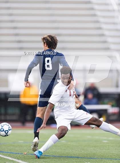 Thumbnail 2 in Lincoln-Sudbury vs. Lexington (MIAA Division 1 North Semifinal) photogallery.