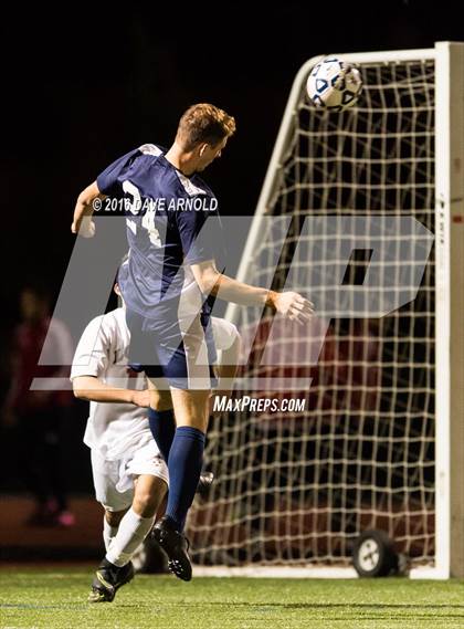 Thumbnail 3 in Lincoln-Sudbury vs. Lexington (MIAA Division 1 North Semifinal) photogallery.