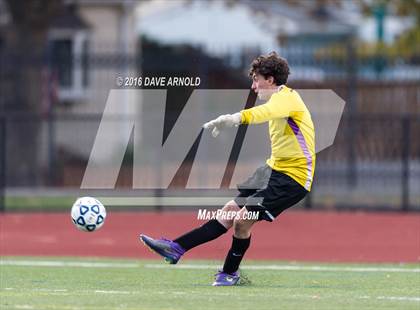 Thumbnail 1 in Lincoln-Sudbury vs. Lexington (MIAA Division 1 North Semifinal) photogallery.