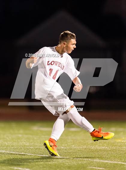 Thumbnail 3 in Lincoln-Sudbury vs. Lexington (MIAA Division 1 North Semifinal) photogallery.