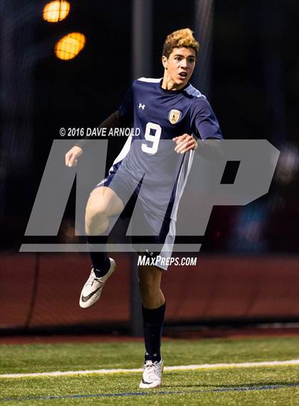 Thumbnail 1 in Lincoln-Sudbury vs. Lexington (MIAA Division 1 North Semifinal) photogallery.