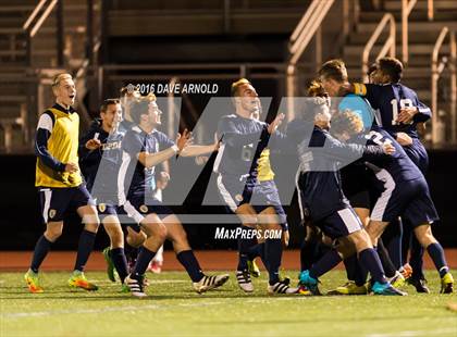 Thumbnail 3 in Lincoln-Sudbury vs. Lexington (MIAA Division 1 North Semifinal) photogallery.