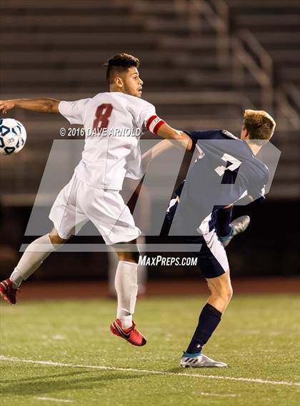 Thumbnail 2 in Lincoln-Sudbury vs. Lexington (MIAA Division 1 North Semifinal) photogallery.