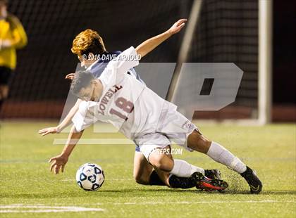 Thumbnail 2 in Lincoln-Sudbury vs. Lexington (MIAA Division 1 North Semifinal) photogallery.