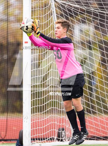 Thumbnail 1 in Lincoln-Sudbury vs. Lexington (MIAA Division 1 North Semifinal) photogallery.