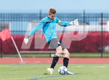 Thumbnail 3 in Lincoln-Sudbury vs. Lexington (MIAA Division 1 North Semifinal) photogallery.