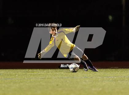 Thumbnail 3 in Lincoln-Sudbury vs. Lexington (MIAA Division 1 North Semifinal) photogallery.