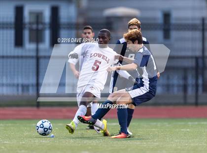 Thumbnail 3 in Lincoln-Sudbury vs. Lexington (MIAA Division 1 North Semifinal) photogallery.