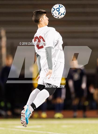 Thumbnail 3 in Lincoln-Sudbury vs. Lexington (MIAA Division 1 North Semifinal) photogallery.