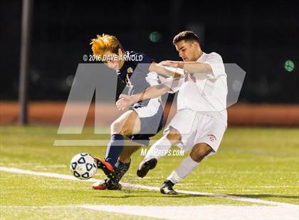 Thumbnail 2 in Lincoln-Sudbury vs. Lexington (MIAA Division 1 North Semifinal) photogallery.