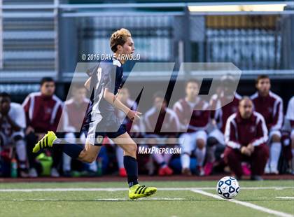 Thumbnail 1 in Lincoln-Sudbury vs. Lexington (MIAA Division 1 North Semifinal) photogallery.