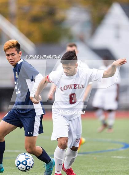Thumbnail 1 in Lincoln-Sudbury vs. Lexington (MIAA Division 1 North Semifinal) photogallery.